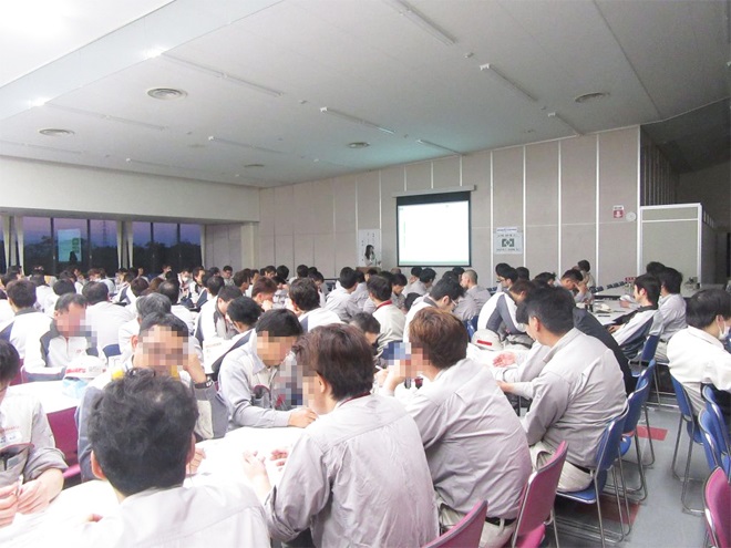 企業向けアンガーマネジメント研修のダイハツ工業様講義風景